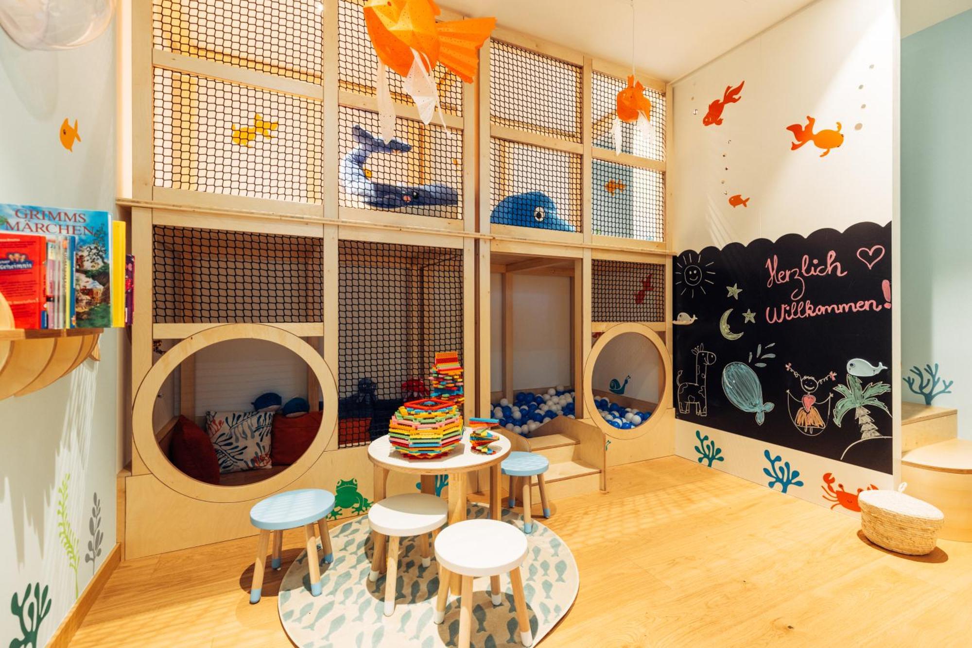 Harry'S Home Graz-Smart City Hotel & Apartments ภายนอก รูปภาพ