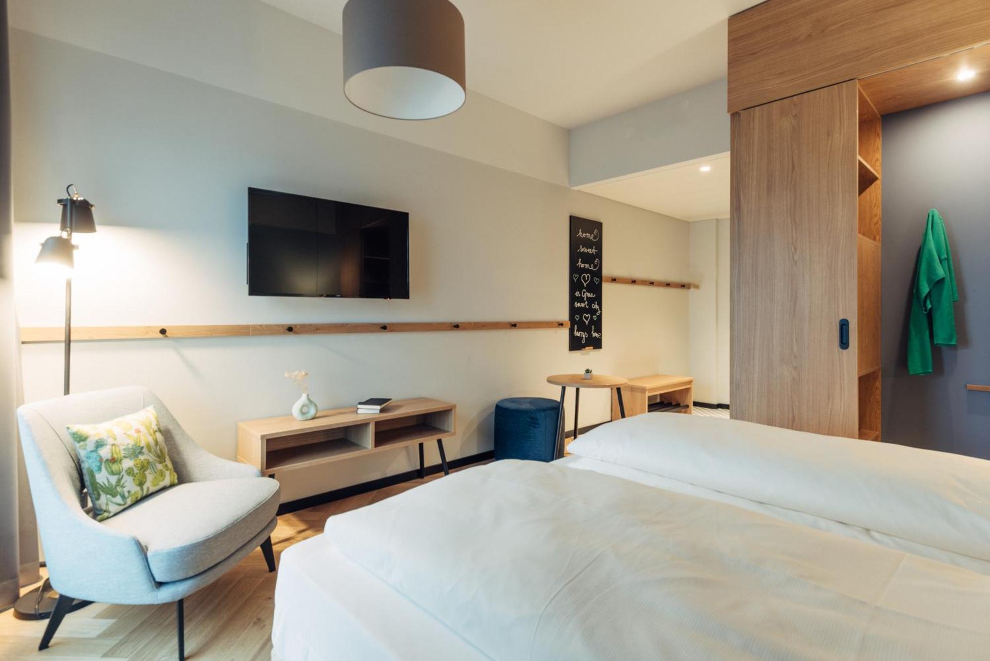 Harry'S Home Graz-Smart City Hotel & Apartments ภายนอก รูปภาพ