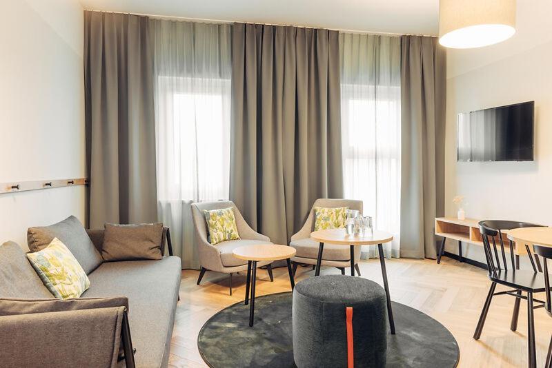 Harry'S Home Graz-Smart City Hotel & Apartments ภายนอก รูปภาพ